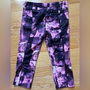 Under Armour Crop Atheltic Legging